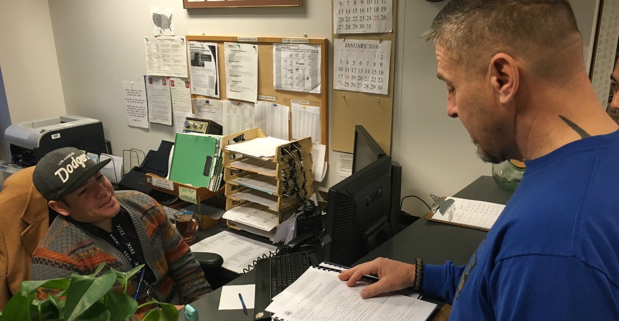 Benched Coach Talks Prayer, 'Dynamite Kids' on Megyn Kelly