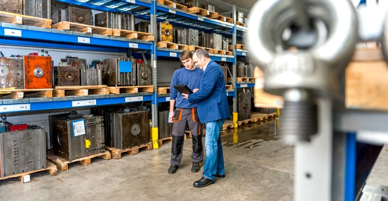 Mixed News in April Jobs Report