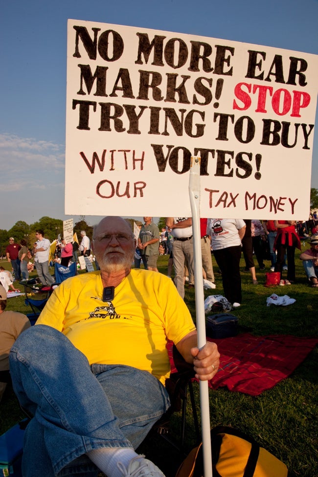 Conservatives Warn GOP Not to Revive Earmarks in Wake of Trump's Win