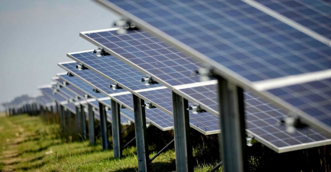 Largest US Solar Panel Maker Files for Bankruptcy