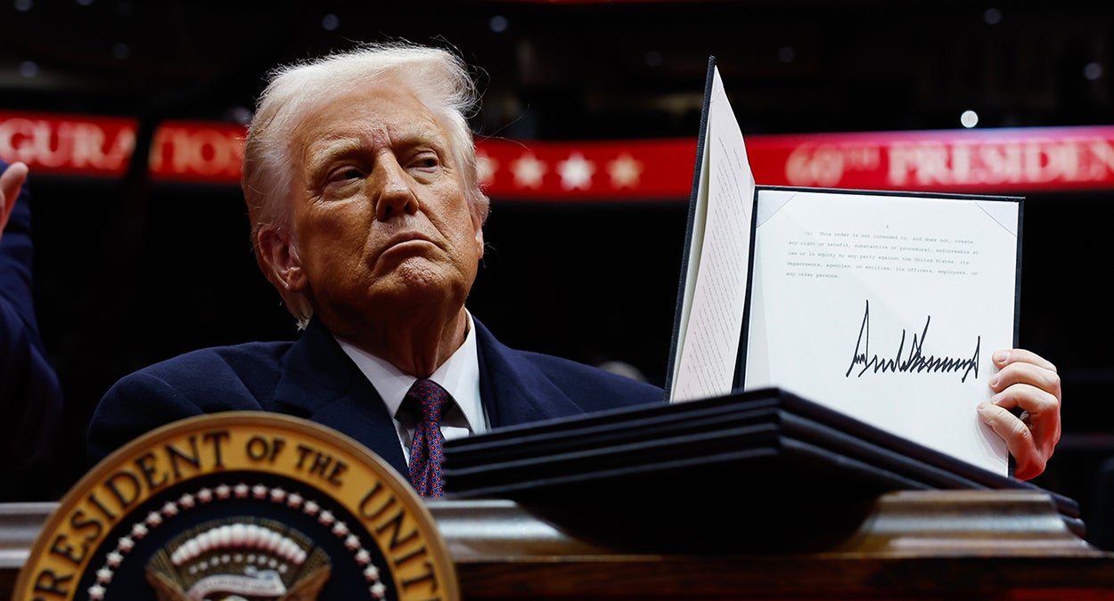 EXCLUSIVE: President Trump to Sign Executive Order Launcing US Iron Dome