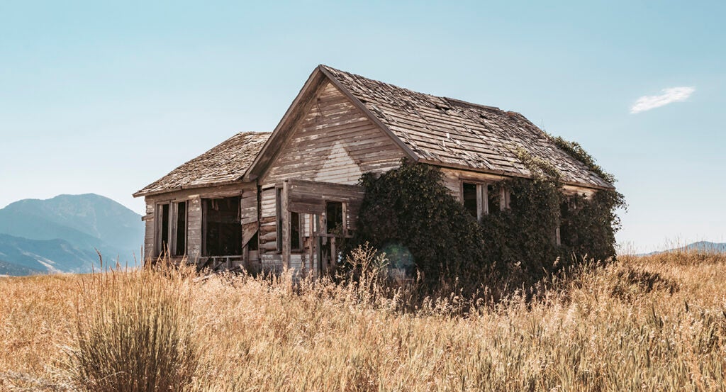 A barn in a rural setting