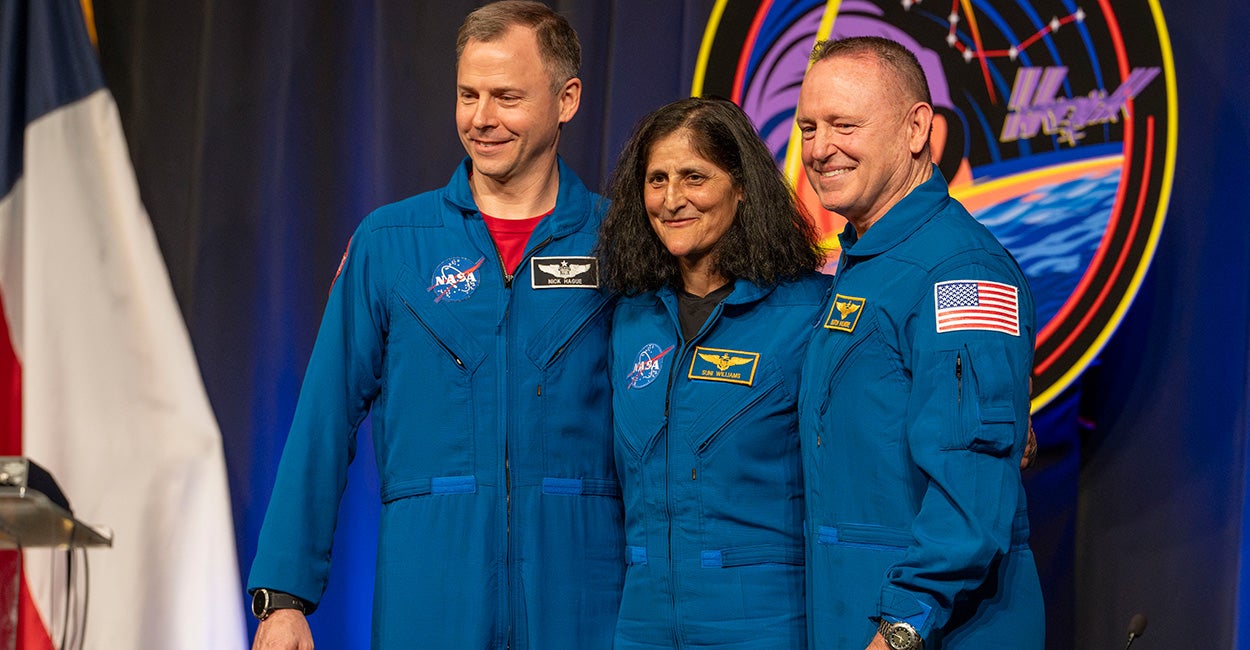EXCLUSIVE: In First 100 Days, NASA Moves Toward Trump’s Goal of US Flag on Mars
