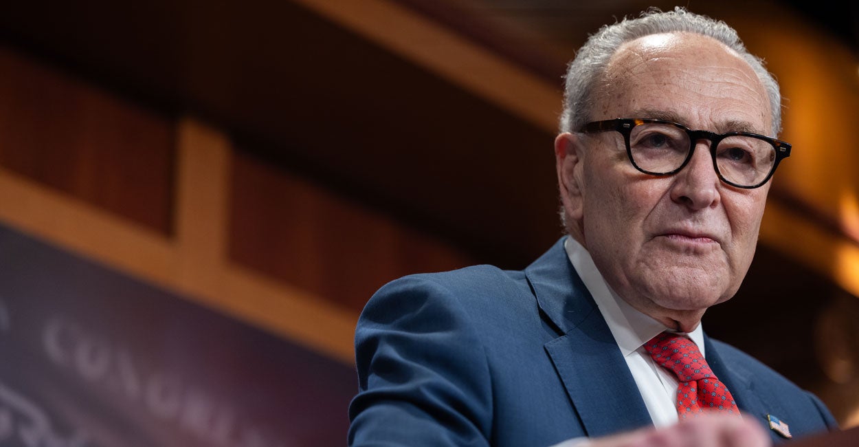 Democrats Call on Schumer to Resign Leadership Post for Shutdown Failures