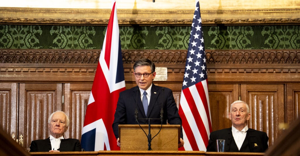 US House Speaker Mike Johnson (C) addresses MPs in the House of Commons alongside Speaker of the House of Lords, Lord McFall (L) and Speaker of the House of Commons Sir Lindsay Hoyle (R) on January 20, 2026 in London, England.