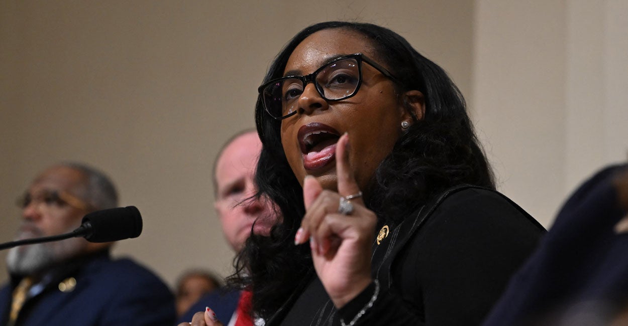 ‘Going to Hell’: Democrats Press DHS Officials on Immigration Action 