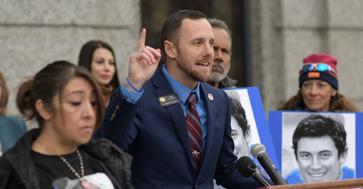 Colorado Bill Preventing ICE Agents From Joining State or Local Police Stirs ‘Direct Conflict’ With Feds, Republican Warns