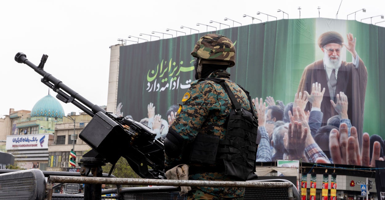 Former IDF Spokesman Predicts What Will Bring Down Iranian Regime