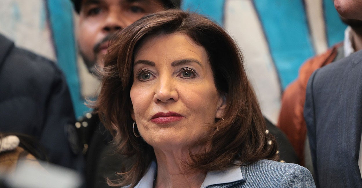 Hochul Begs Wealthy Floridians to Return to New York. She Can Pound Sand.