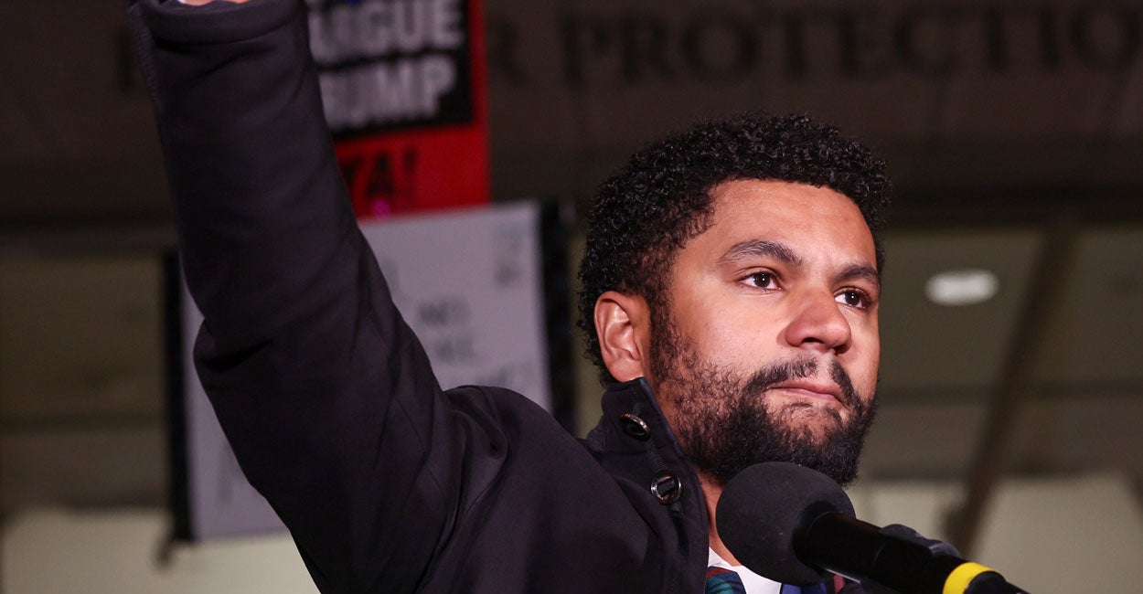 Democrats Blame Trump for Elevated Terrorism Threat Despite DHS Shutdown