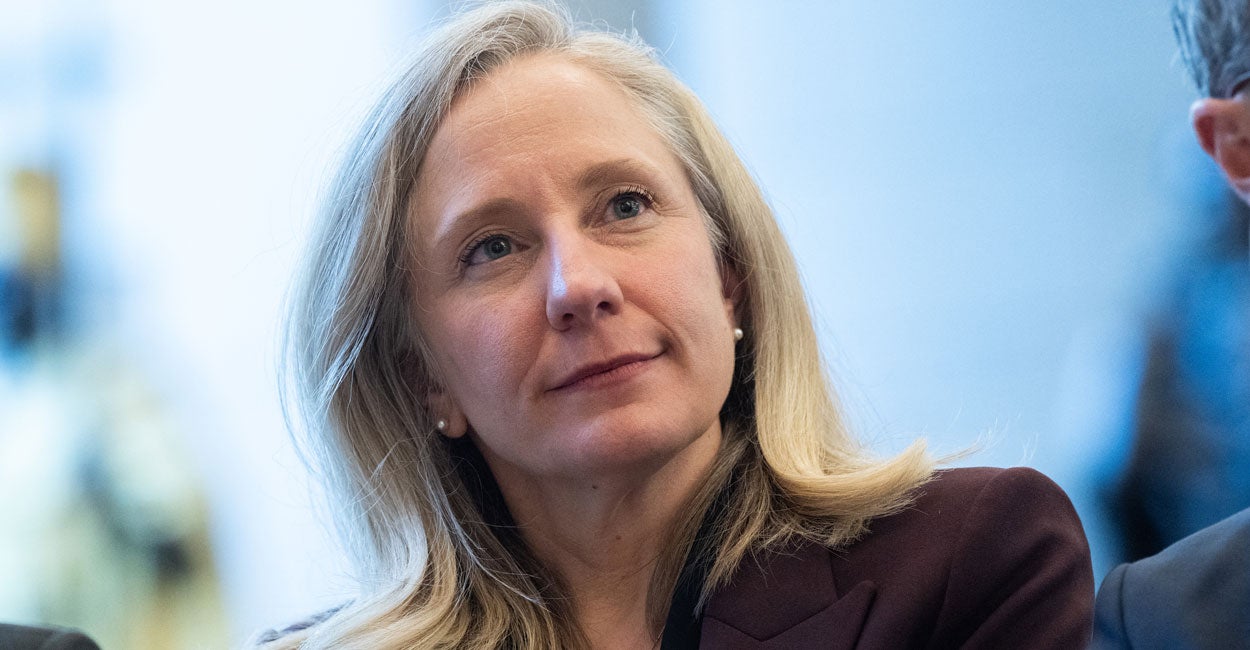 Spanberger Faces 2nd Amendment Test as Virginia Gun Bills Loom
