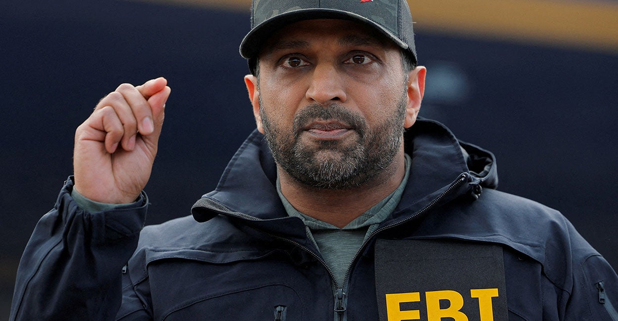 Iran-Linked Hackers Breach FBI Director’s Personal Email, Publish Photos and Documents