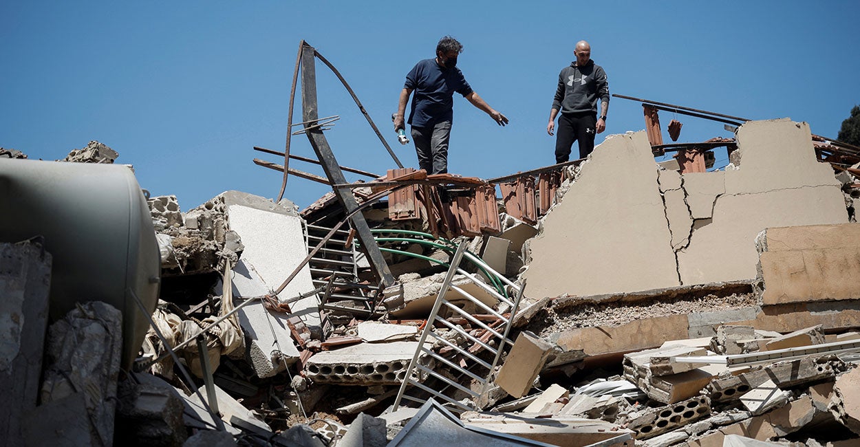 Iran Demands Lebanon Ceasefire, Unfreezing of Assets Before Peace Talks