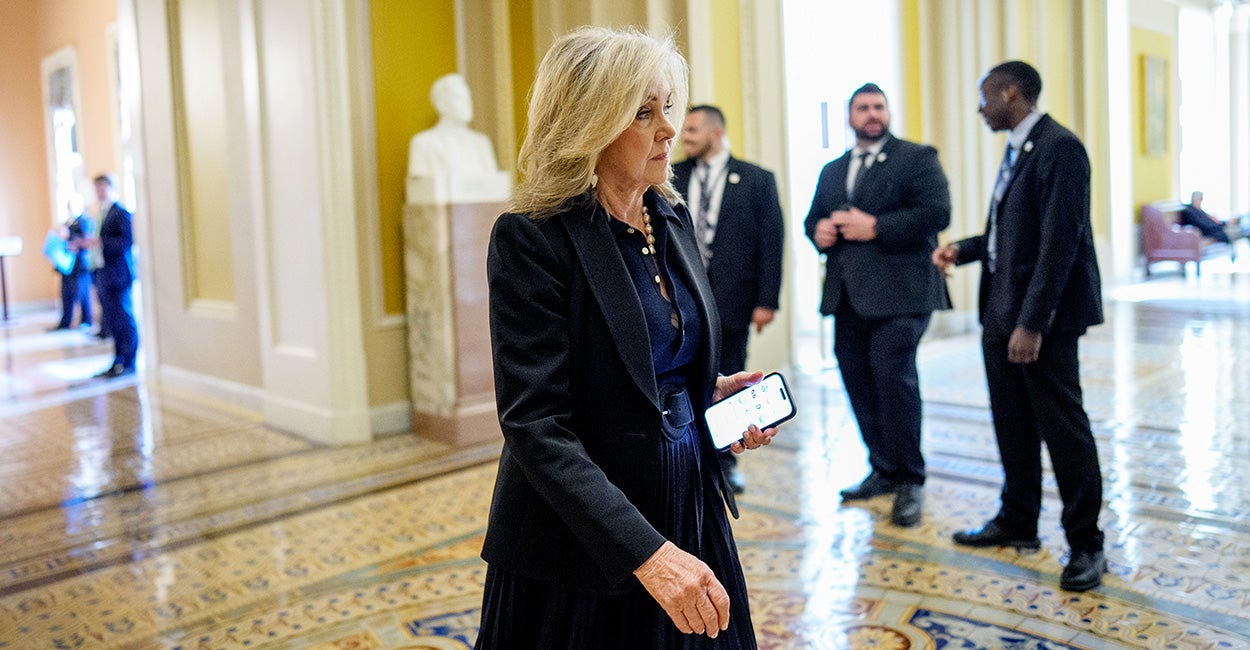 This Senator Says She Wrote Draft of First Federal AI Guidebook