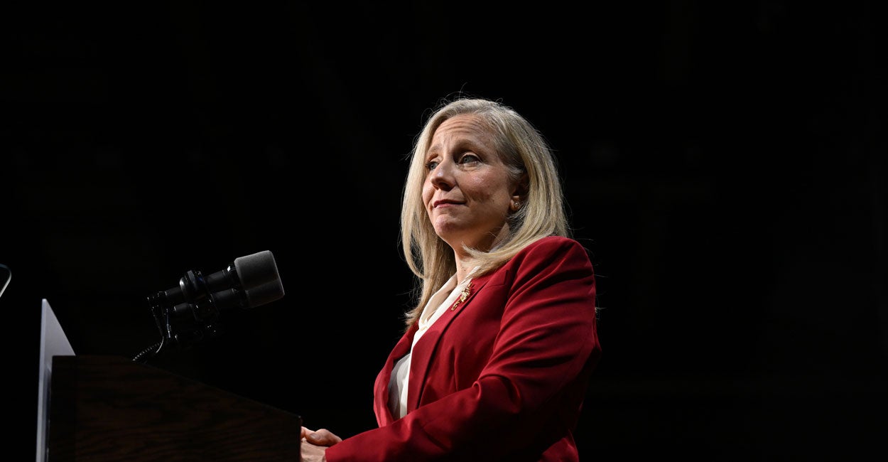 Spanberger Polls Below Majority as Virginia Holds Redistricting Vote 