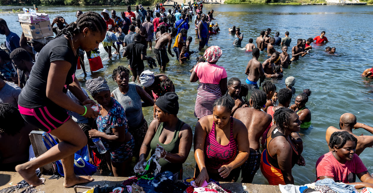 Thousands of Migrants, Most From Haiti, Overwhelm Border Officials in Texas