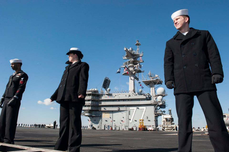 The Best Photos of the USS George H.W. Bush's Homecoming 5 The Best Photos of the USS George H.W. Bush's Homecoming