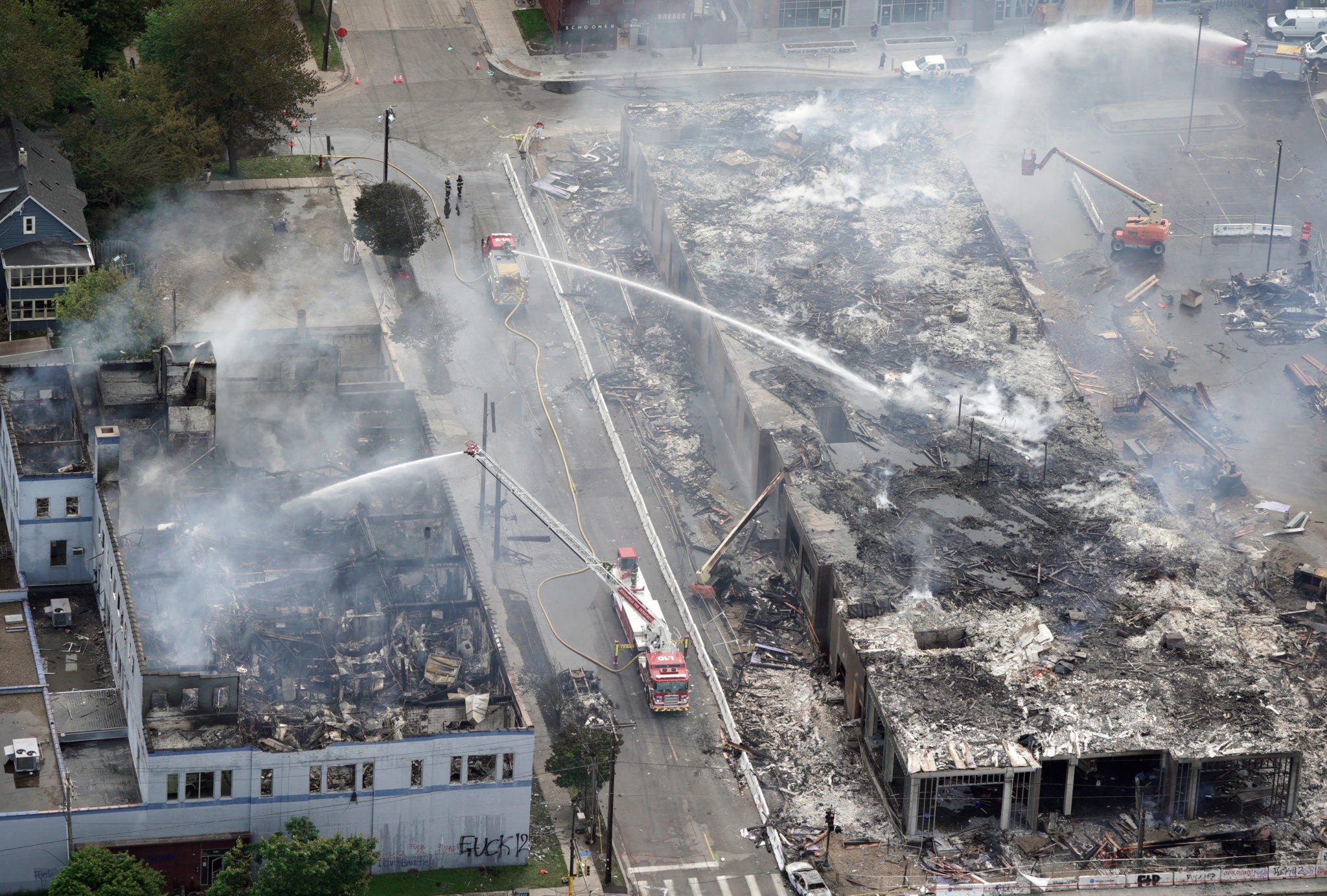 15 Images Show the Horrific Toll of Unrest in Minneapolis After the