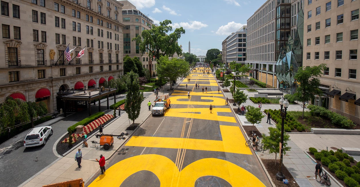 DC Mayor's Attempt to Shift Blame Falls Flat