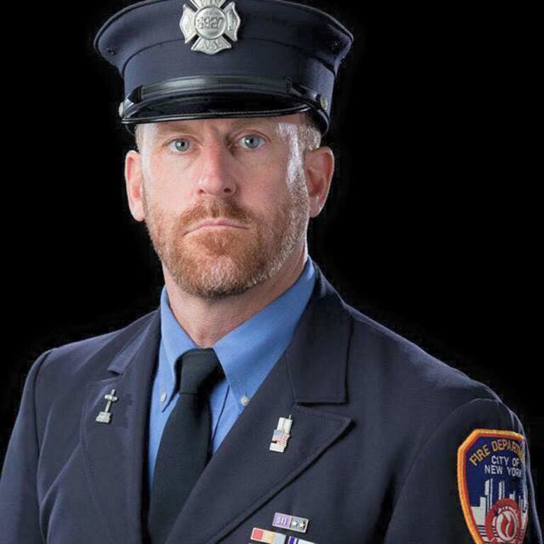 Дракении майки фф. Крипипаста тим маски арт. Фф тим сорокин сэш. Фф тим. Ff team logo.