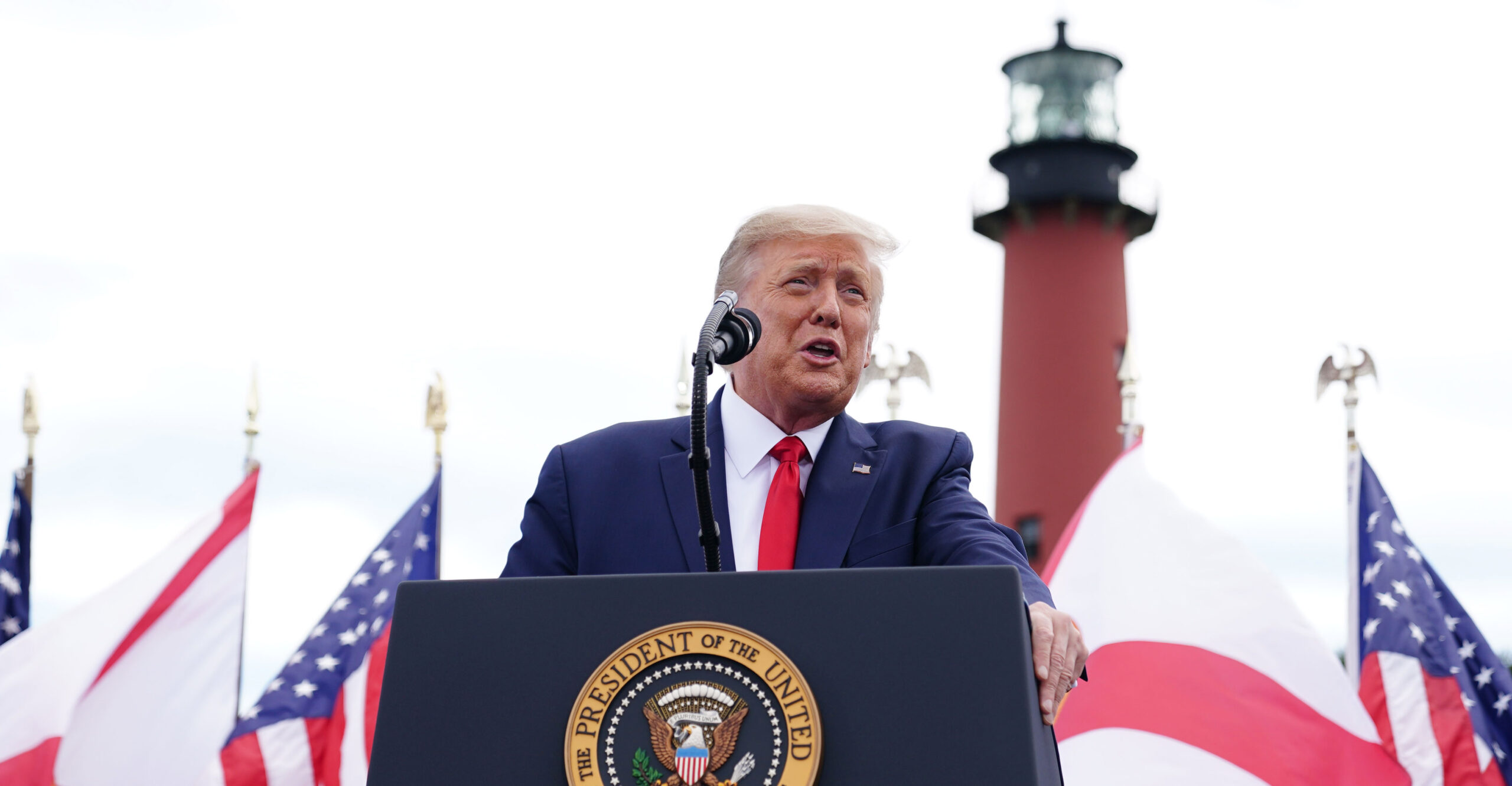Trump Expands Drilling Moratorium From Florida to South Carolina, Georgia