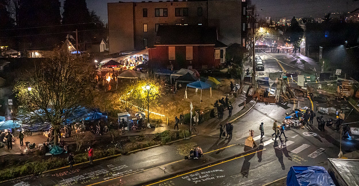 Portland Autonomous Zone Is ‘Stockpiling Weapons,’ Has Armed Patrols